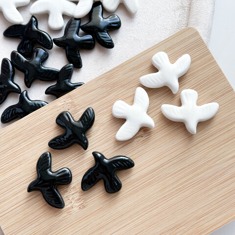 Бусина Голубь керамика 34х42 мм