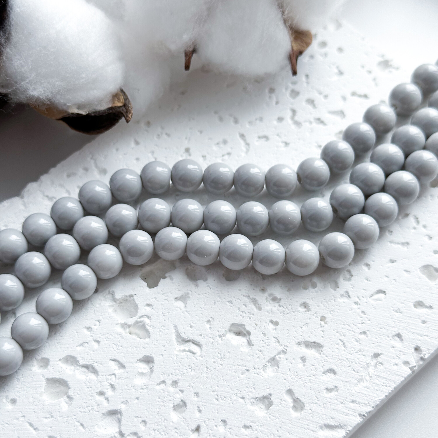 Бусины 8 мм стекло серый