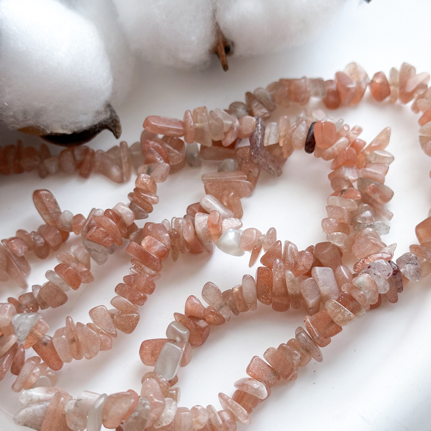 Клубничный кварц свободной формы 5-7 мм