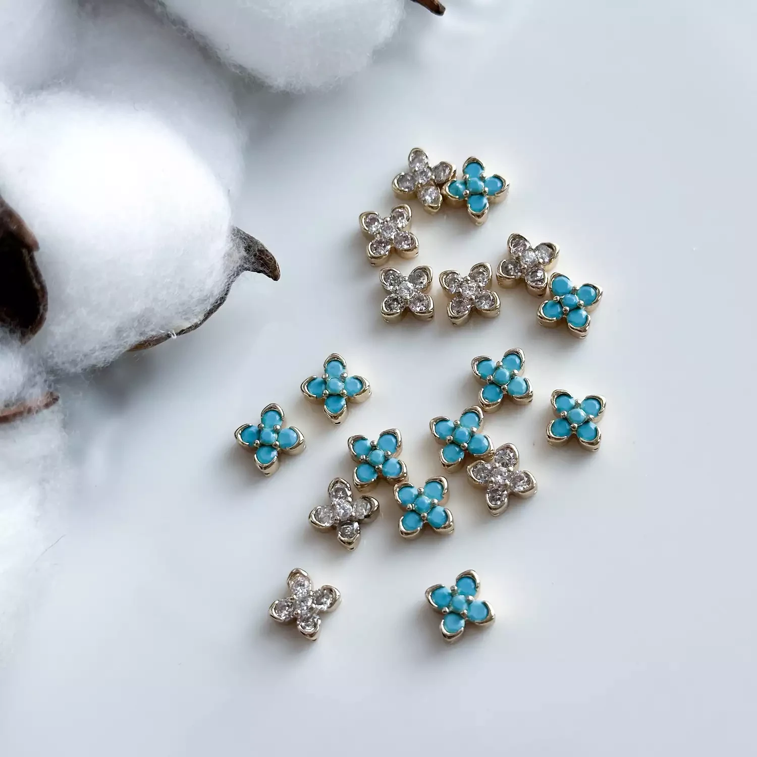 Разделительная бусина Цветок с цирконами 8 мм позолота 14К