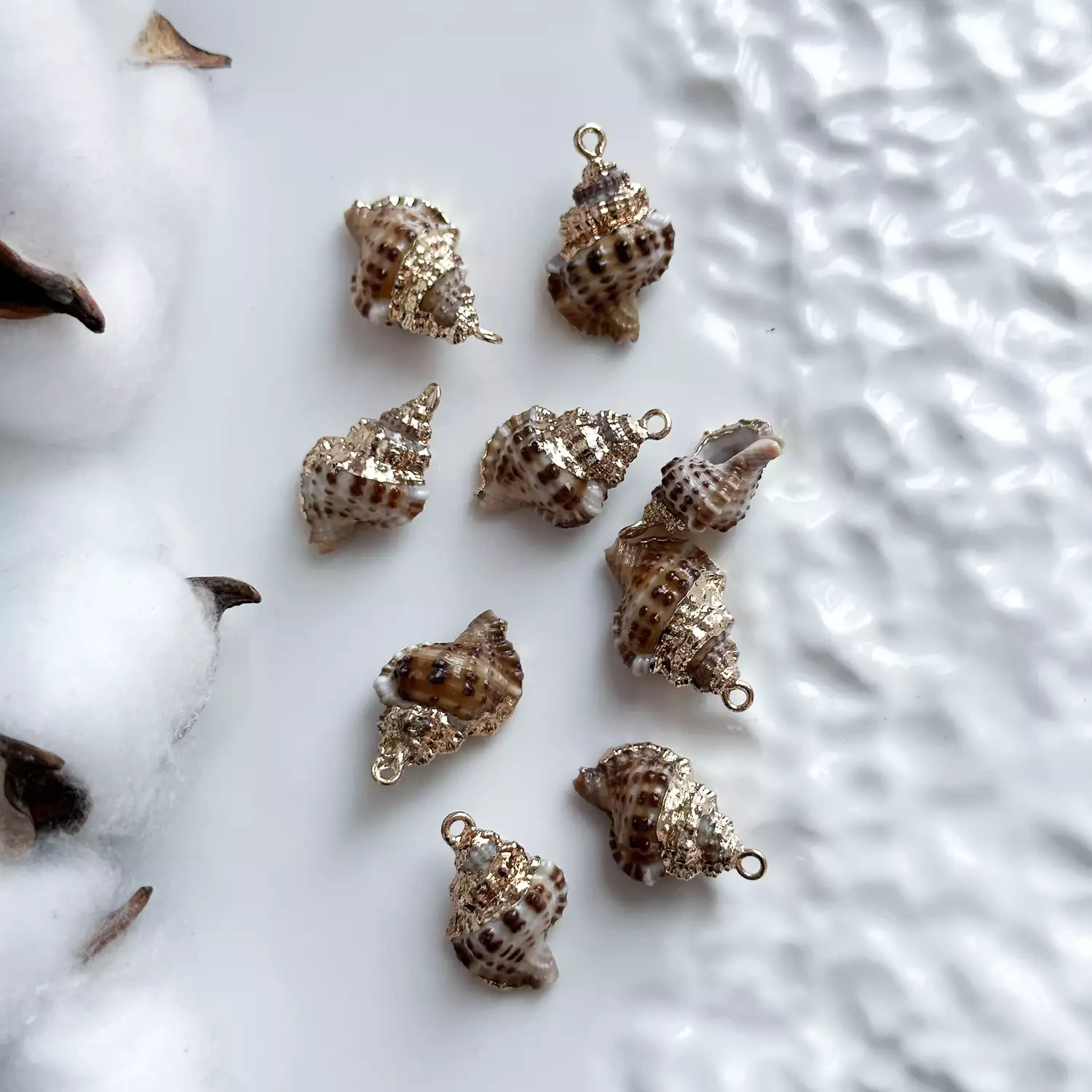 Подвеска Ракушка коричневая 25х40 мм (шт.)