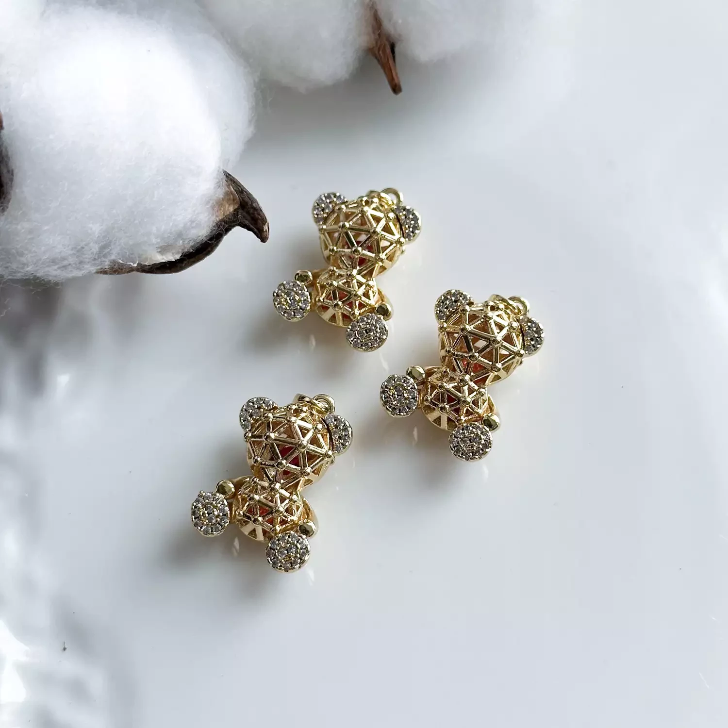 Подвеска Мишка с инкрустацией объемный 17х25 мм позолота 14К