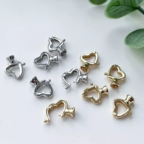 Карабин Сердце 12х14 мм