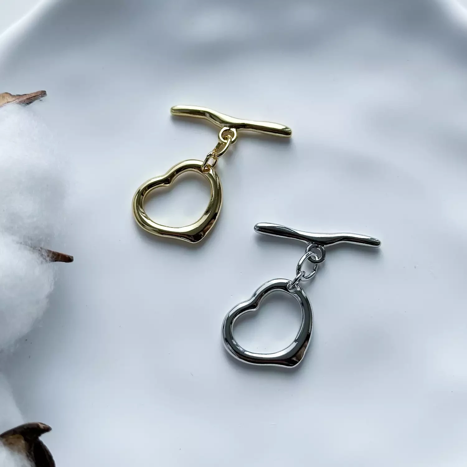 Замок-тогл Сердце гладкое 16х19 мм