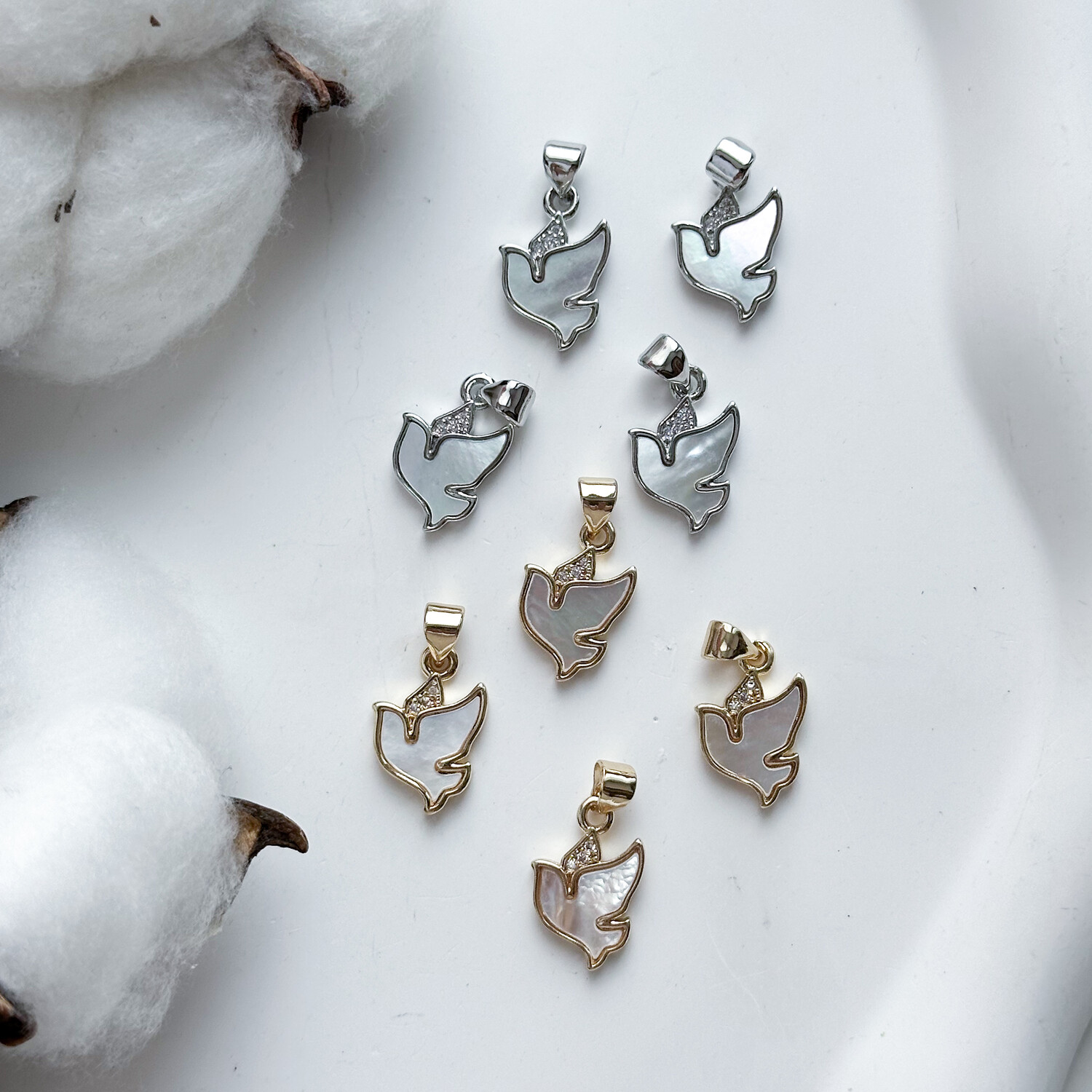 Подвеска Голубь с перламутром 10х17 мм