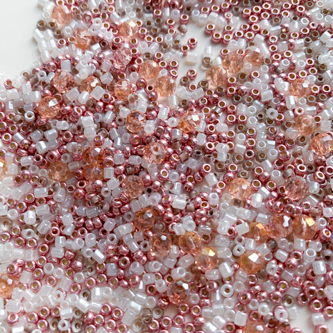 Бисер MIX бело-розовый Пыльная роза (5 гр.)