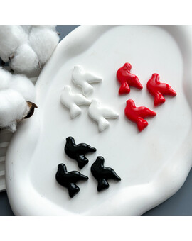 Бусина Голубь 28х22х6 мм керамика, изображение 1