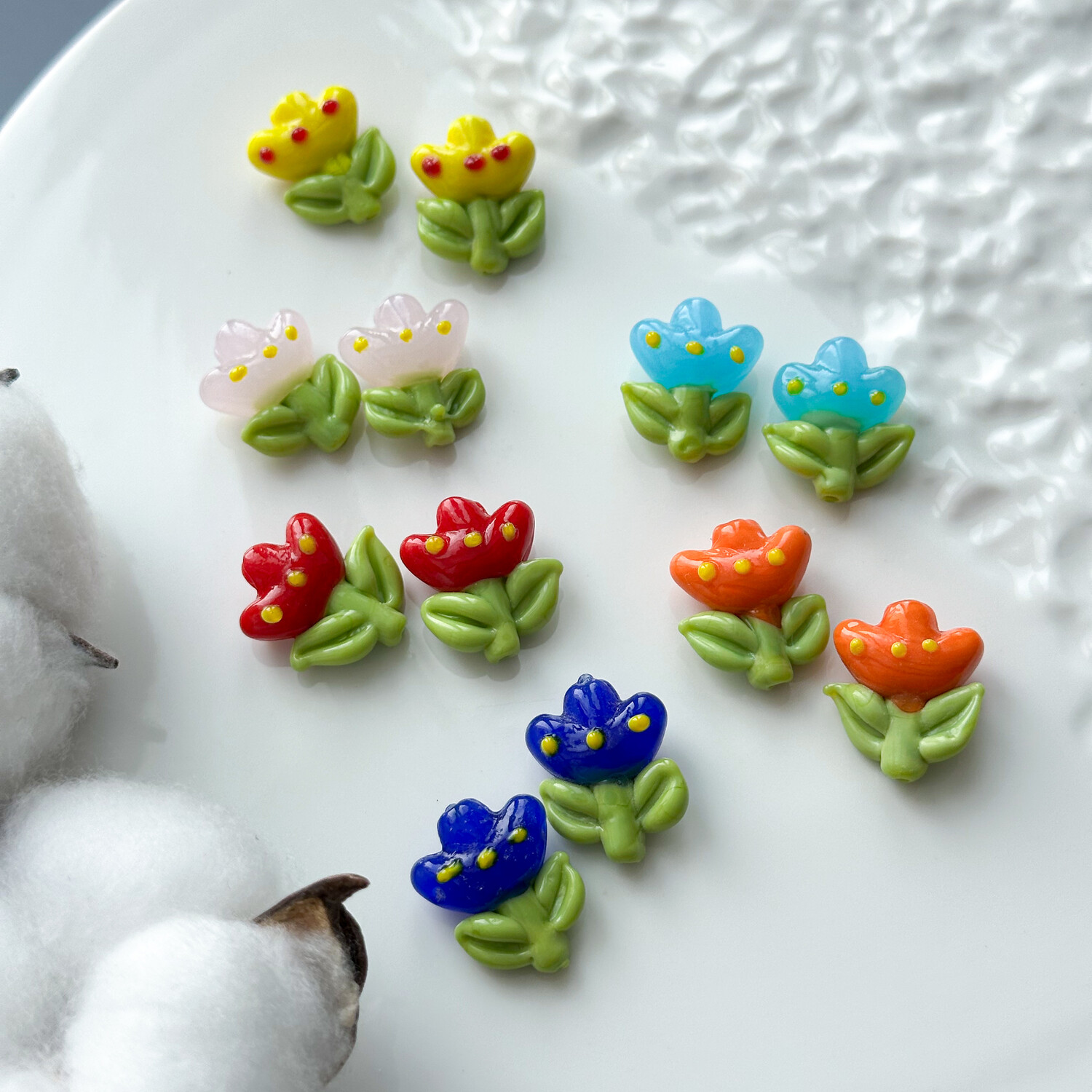 Бусина Тюльпан 20х20 мм глазурованное стекло