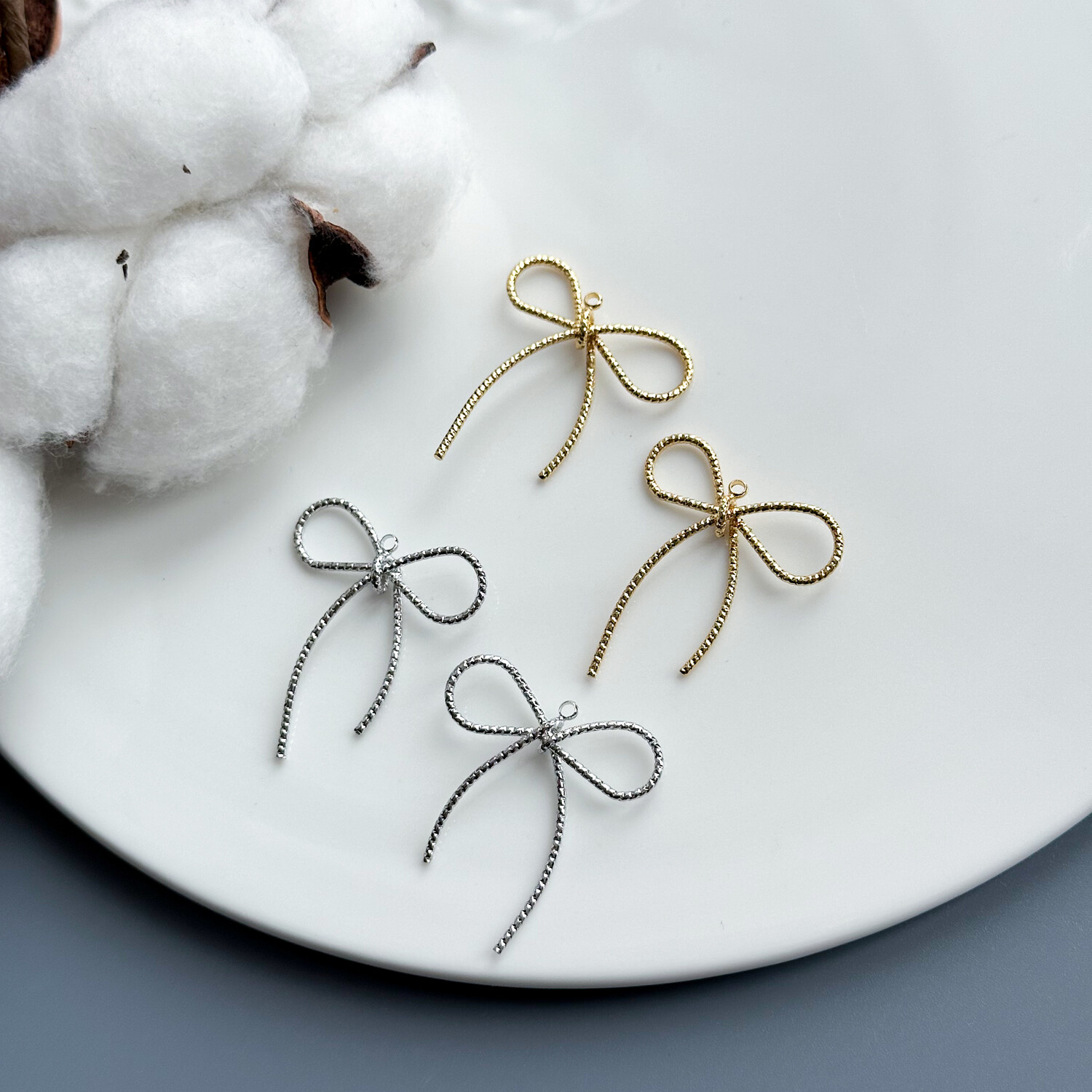 Подвеска Бант 30х33 мм