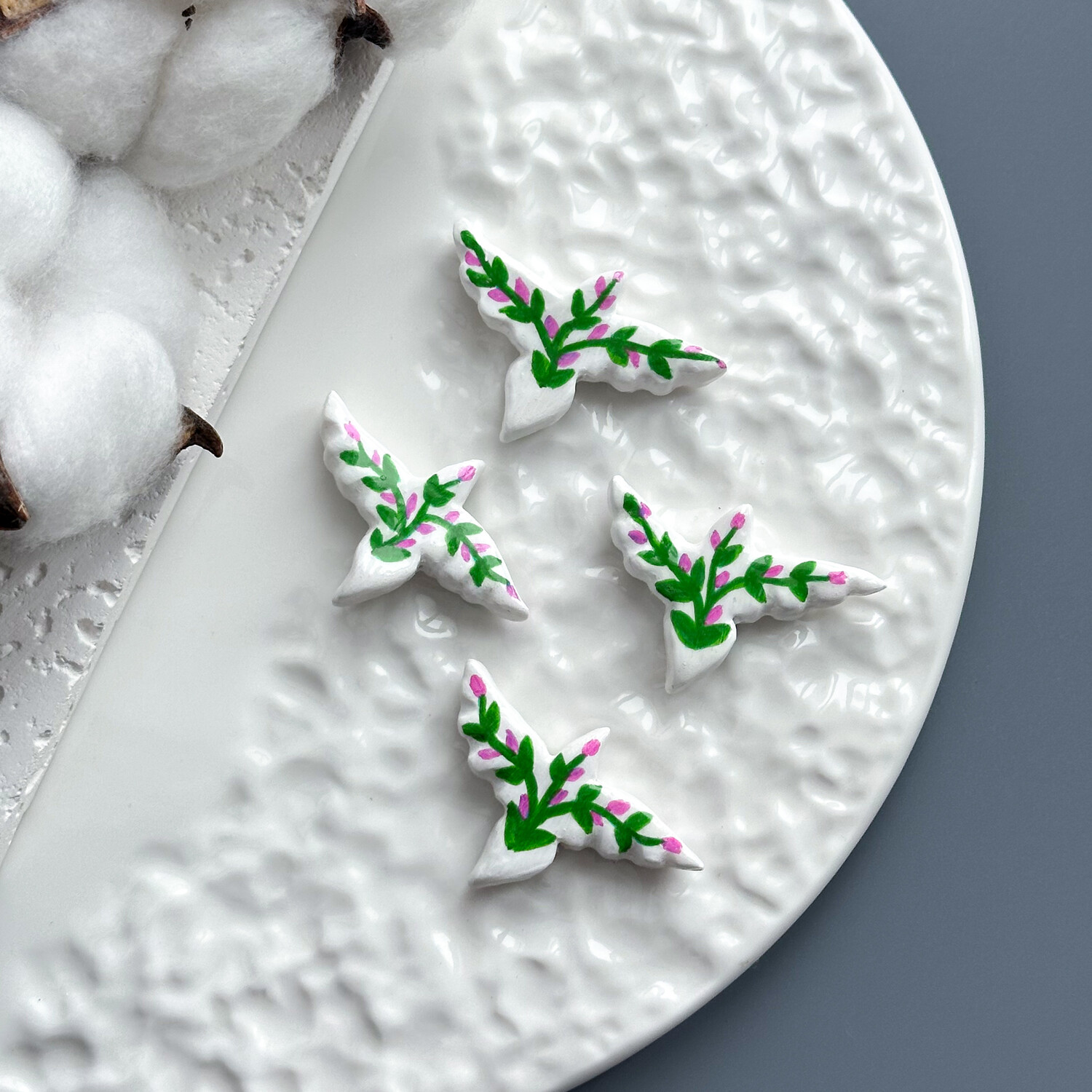 Бусина Птица с цветами 22х40 мм