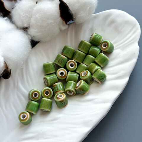 Бусина цилиндрическая керамика 9х9 мм зелёный