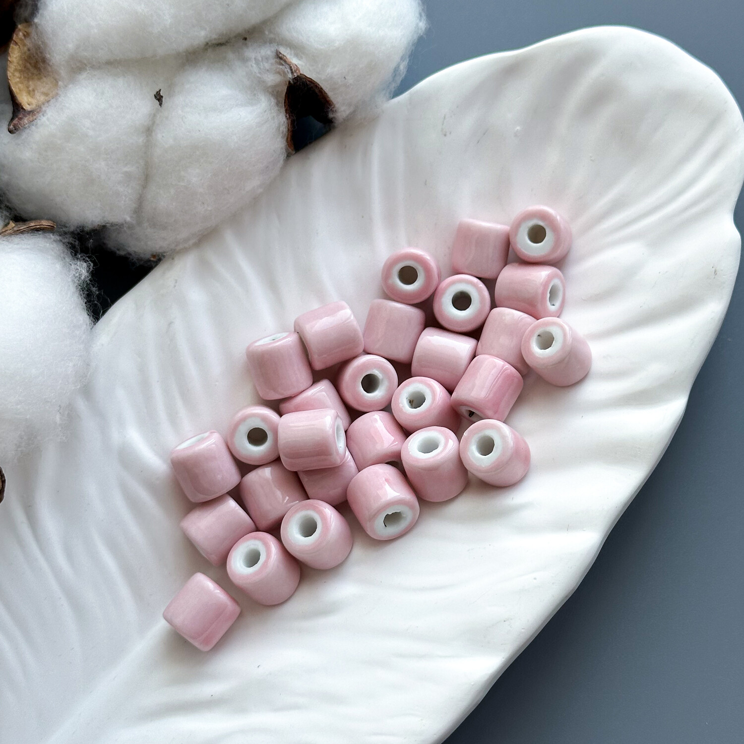 Бусина цилиндрическая керамика 9х9 мм розовый