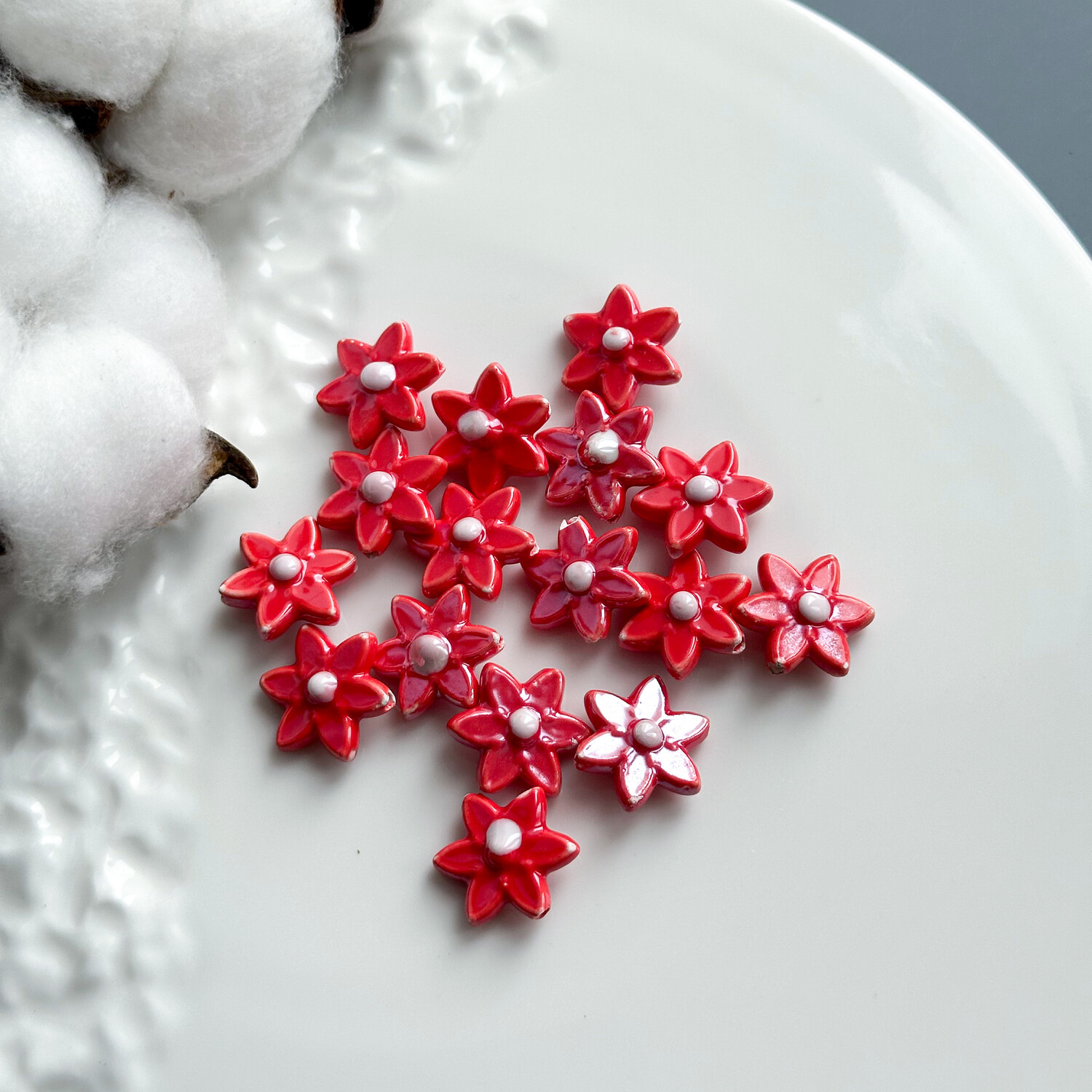 Бусина Цветок керамика 16х17 мм красный